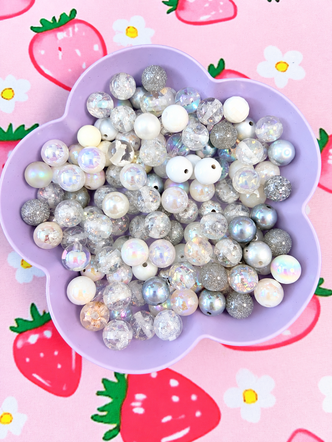 16MM White/Silver Mix Round Beads