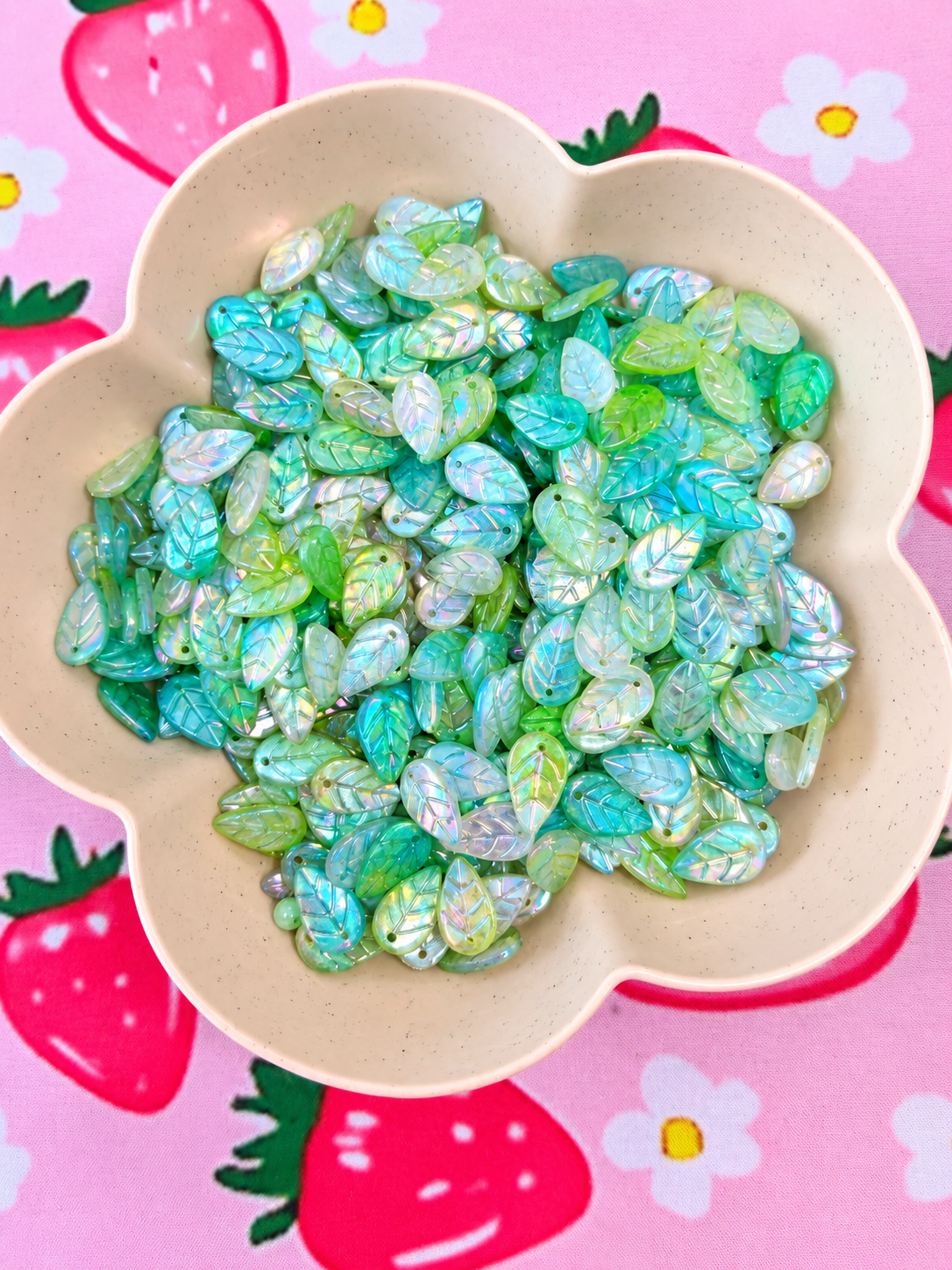 Acrylic Leaf Beads/Pendants in Green Shimmer